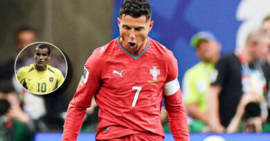 CR7 ഒരു ഫുട്ബോൾ പ്രതിഭാസം’: പ്രശംസയായി റിവാൾഡോയുടെ വാക്കുകൾ CR7 ഒരു ഫുട്ബോൾ പ്രതിഭാസം’: പ്രശംസയായി റിവാൾഡോയുടെ വാക്കുകൾ