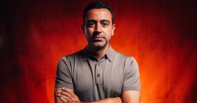 ഡച്ച് വിപ്ലവത്തിന് ഇനി ചാവി മന്ത്രം: ദേശീയ ടീം പരിശീലകനായി ചാവി ഹെർണാണ്ടസ് ചുമതലയേറ്റു<br> ഡച്ച് വിപ്ലവത്തിന് ഇനി ചാവി മന്ത്രം: ദേശീയ ടീം പരിശീലകനായി ചാവി ഹെർണാണ്ടസ് ചുമതലയേറ്റു<br>